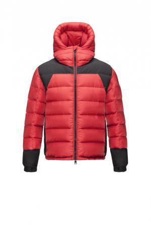 モンクレールグルノーブルが、60年代の偉大な登山家に捧げる限定ダウンジャケット発売