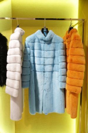 フェンディの“アミューズメントパーク”がオープン。豪華クレーンゲーム＆自動販売機