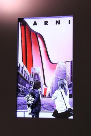 マルニが新宿伊勢丹にポップアップストア。復刻柄バッグやアクセサリーも登場