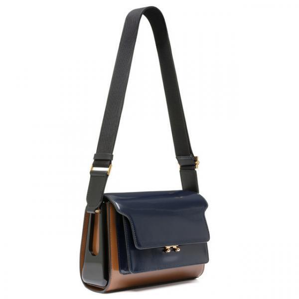 マルニが新宿伊勢丹にポップアップストア。復刻柄バッグやアクセサリーも登場