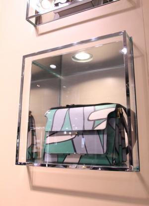 マルニが新宿伊勢丹にポップアップストア。復刻柄バッグやアクセサリーも登場