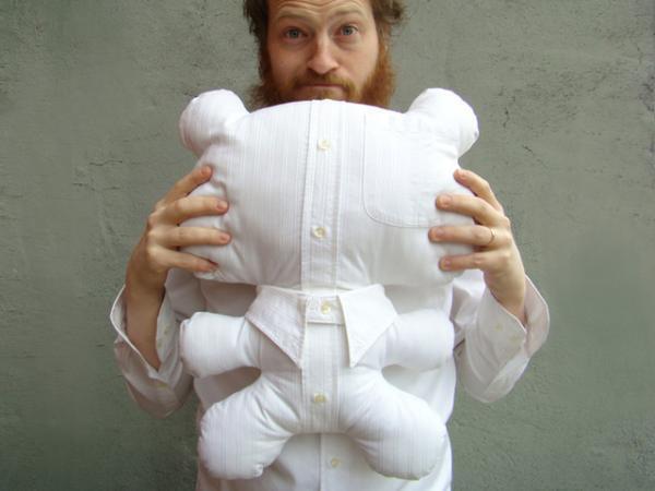 キュートなクマ型クッション！NYブランドが集結、新宿伊勢丹でポップアップショップ