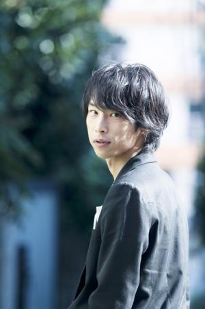 ジュンオカモト、伊勢丹でドレキャン、プランティカの生地でオーダー実施。坂本美雨と朗読会も