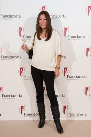 伊ワイン・フランチャコルタ1周年パーティー。メロディー洋子、ベリッシモ、川島なお美ら参加