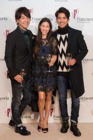 伊ワイン・フランチャコルタ1周年パーティー。メロディー洋子、ベリッシモ、川島なお美ら参加