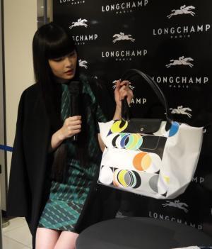 伊勢丹でロンシャン“ル・プリアージュ”20周年イベント、秋元梢トークショーも