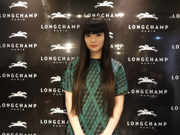 伊勢丹でロンシャン“ル・プリアージュ”20周年イベント、秋元梢トークショーも