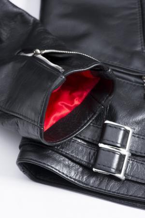 ドーバー銀座×ルイスレザー、限定ライダースジャケット発売