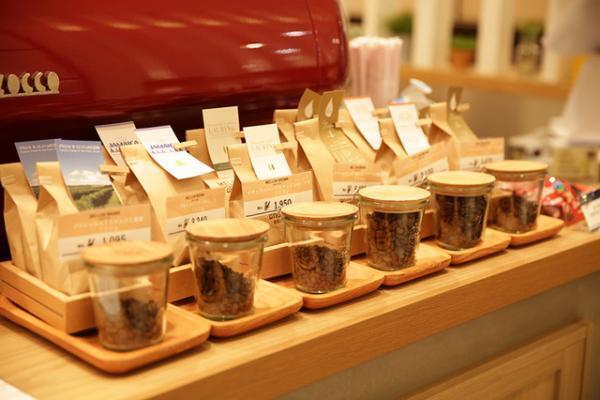 グランツリー武蔵小杉徹底解剖3/4--新業態続々のグルメ編。行列必至のフレンチトースト