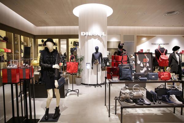 グランツリー武蔵小杉徹底解剖4/4--西武・そごうSHOP編。ライブ中継でショッピング楽しめる