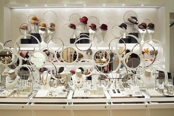 グランツリー武蔵小杉徹底解剖4/4--西武・そごうSHOP編。ライブ中継でショッピング楽しめる