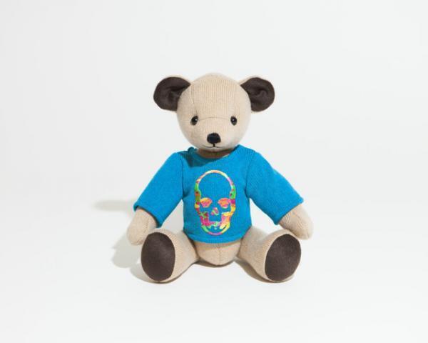 ルシアンぺラフィネからカシミア尽くしのクマのぬいぐるみが登場