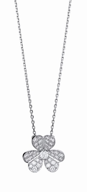 ヴァンクリーフ＆アーペル、アニメーションでクリスマスを詩的に演出