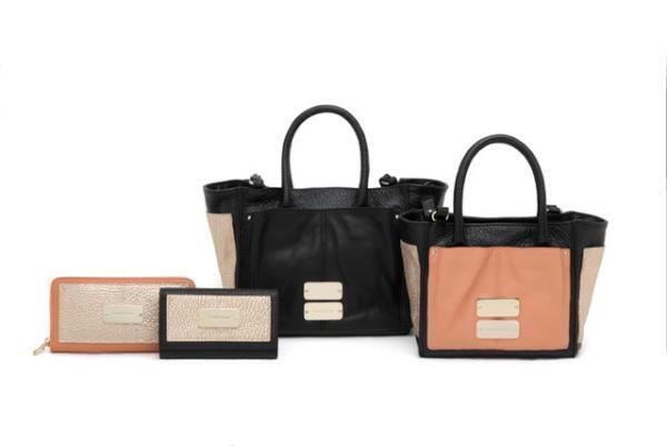 シーバイクロエからクリスマスコレクション。日本限定カラーのバッグも