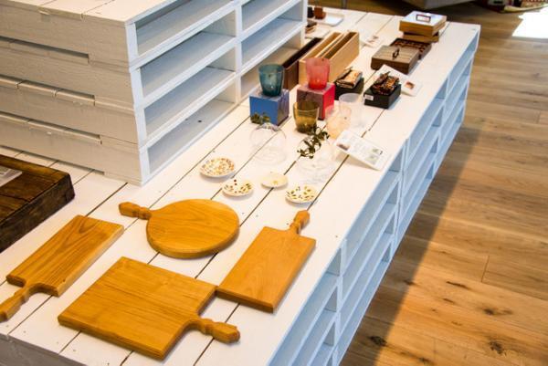 5年限定複合施設TENOHA代官山オープン。日本初カフェ、ショップ、オフィスまで