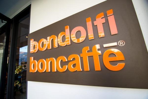 5年限定複合施設TENOHA代官山オープン。日本初カフェ、ショップ、オフィスまで