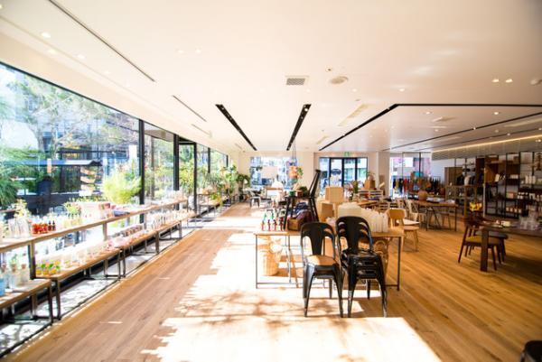 5年限定複合施設TENOHA代官山オープン。日本初カフェ、ショップ、オフィスまで