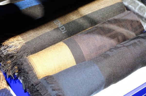 フェンディ、新“ピーカブー”バッグを伊勢丹メンズで世界先行発売