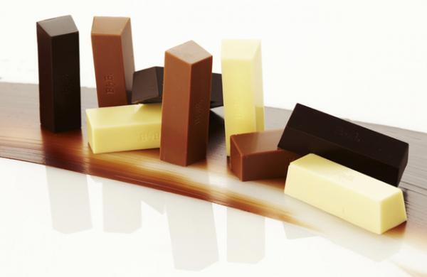 ベルギー「BbyB.」、チョコ浮かぶショップを銀座にオープン。nendoデザイン