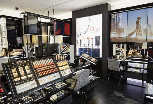 ディオールパフューム＆ビューティ表参道ブティックで美のメイドトゥメジャー2/2