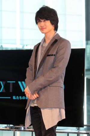 アンリアレイジ森永邦彦がNHKスペシャルの衣装をデザイン。真鍋大度は演出担当