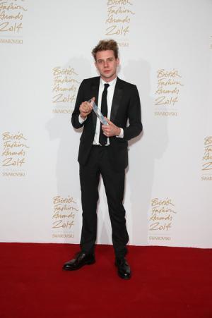 英国ファッション大賞2014はアーデム、JWアンダーソンが初受賞