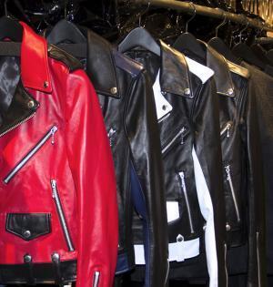 FAKE×伊勢丹期間限定ショップ「グラデーション」オープン