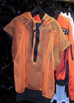 FAKE×伊勢丹期間限定ショップ「グラデーション」オープン