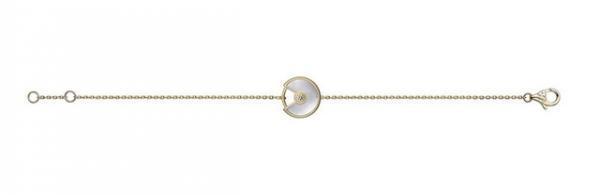 カルティエ貴重なアーカイブ32点と共に新宿伊勢丹で新作ジュエリー披露