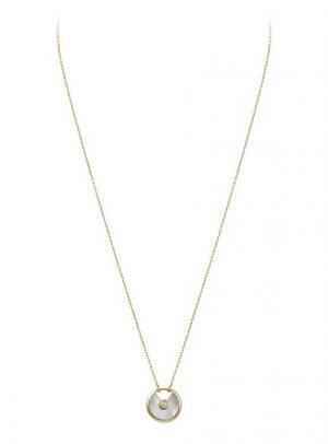 カルティエ貴重なアーカイブ32点と共に新宿伊勢丹で新作ジュエリー披露