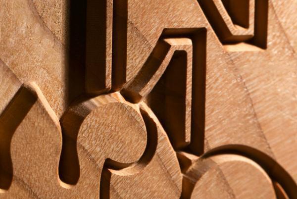 ルイ・ヴィトンとコラボした「シャッターフォント」のベン・アイン。銀座メグミオギタで展覧会