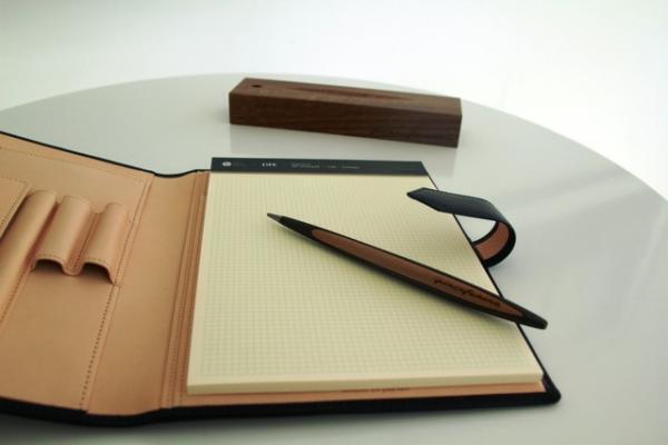 フェラーリの「ピニンファリーナ」インク不要で永久に書けるペンを開発