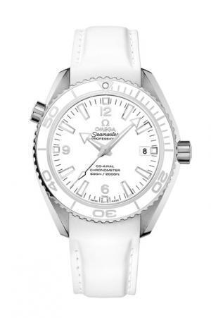 テーマはホワイトクリスマス、日本橋三越で白いオメガのクリスマスフェア