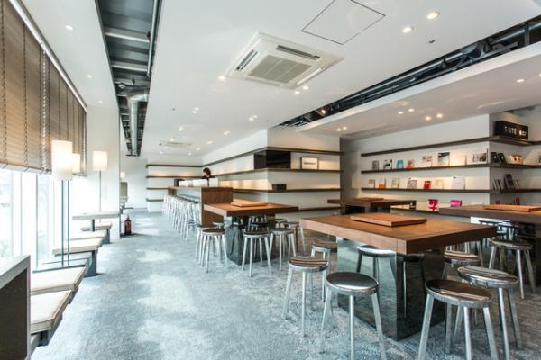 蔦屋書店の本棚を拡張した複合施設に。湘南T-SITEオープン