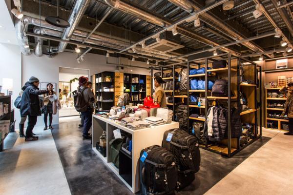 蔦屋書店の本棚を拡張した複合施設に。湘南T-SITEオープン