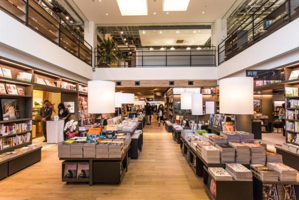 蔦屋書店の本棚を拡張した複合施設に。湘南T-SITEオープン