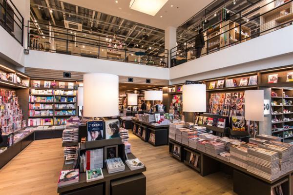 蔦屋書店の本棚を拡張した複合施設に。湘南T-SITEオープン