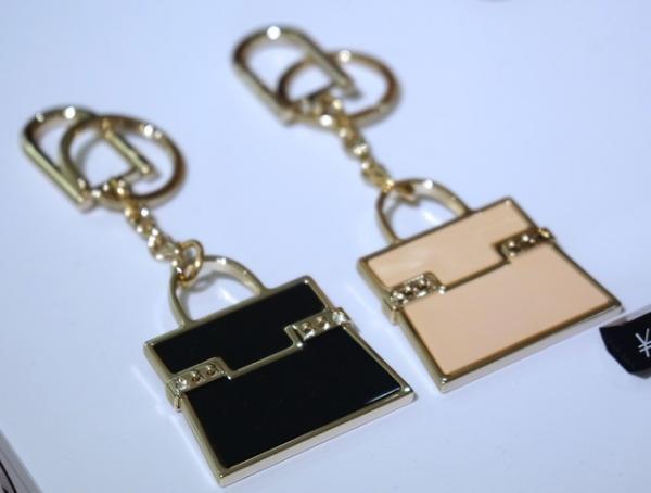 デルヴォー、新宿伊勢丹で限定カラー“ルイーズ”先行発売。180万円“ブリヨン”も