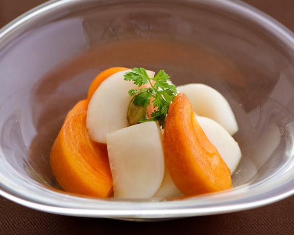 シャンパーニュには柿と牡蠣のマリアージュ。手軽にできる“おもてなしレシピ”をご紹介