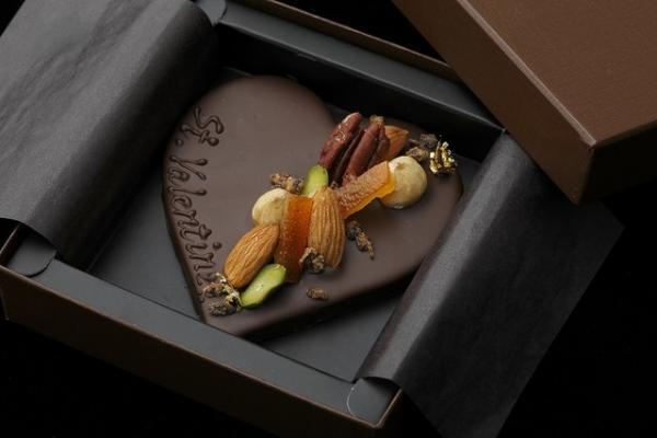 パレスホテルのバレンタインは色鉛筆チョコ