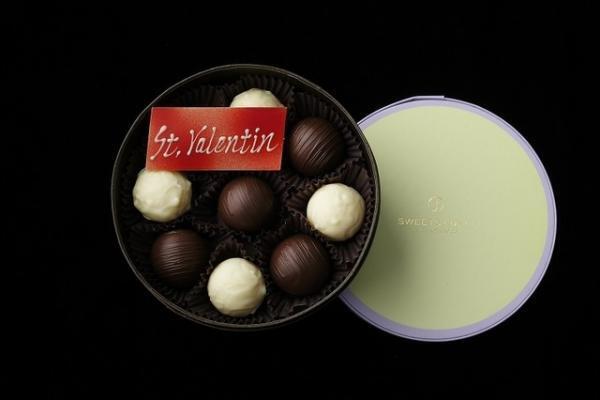 パレスホテルのバレンタインは色鉛筆チョコ