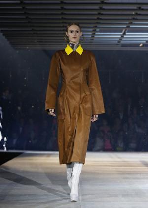 ディオールの極東京的ファッションショー。小雪、松田龍平、水原希子、中島美嘉、森姉妹出席