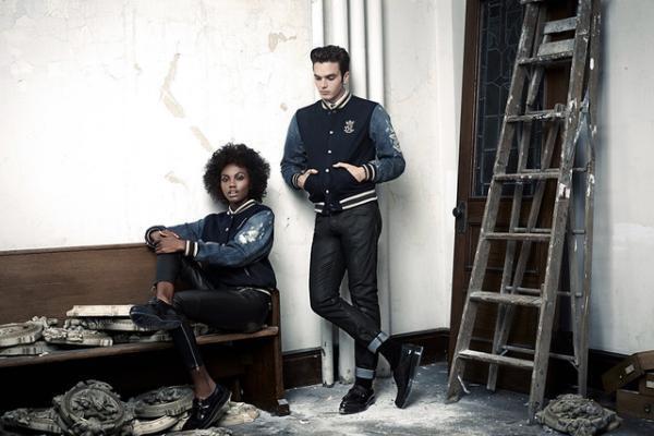 クリスマスパーティーで目立つなら、破壊的でハードなディーゼル！