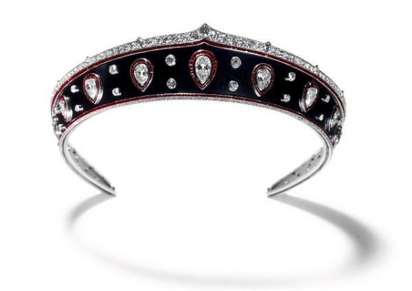 カルティエ、新ジュエリー「アミュレット」にまつわる特別展示。銀座2丁目店で開催