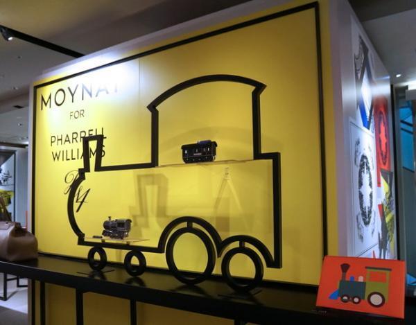 モワナ、新作「トレイン」のトランクショー。ファレルとのコラボが新宿伊勢丹に到着