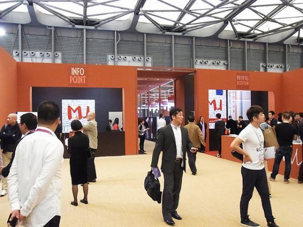 中国市場へのチャンス求めて出展者・来場者が過去最高に【インターテキスタイル上海2014年秋1/3】