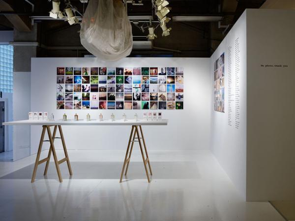 マルジェラ、フレグランス「レプリカ」から記憶を辿る写真展開催中