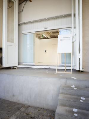 マルジェラ、フレグランス「レプリカ」から記憶を辿る写真展開催中