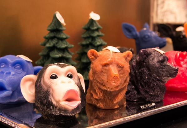 毒のあるクリスマスギフトを新宿伊勢丹が提案。妙にリアルな動物アイテムなど