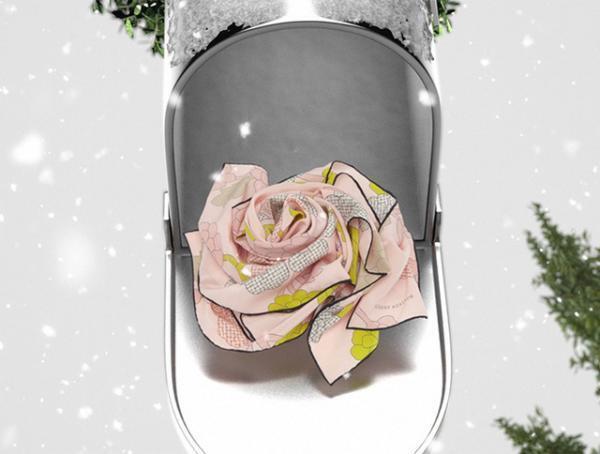 【動画】ボッテガ・ヴェネタのホリデー特設サイト。ラッピングやメッセージカードのサービスも